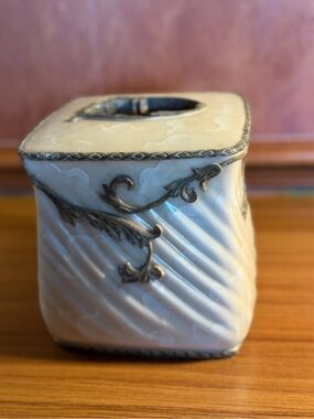 Vintage Allegro Hand Painted Faux Marble Tissue Box Cover – Hollywood Regency